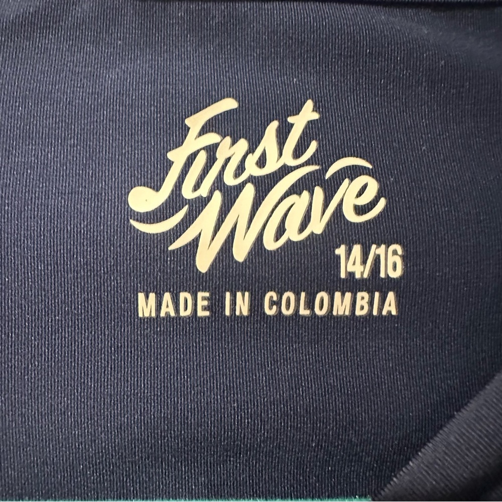 First Wave Navy Rash Guard - Picture 3 of 3